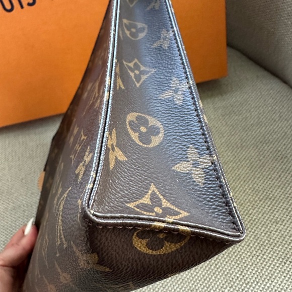 Louis Vuitton Poche Toilette Pouch ❌SOLD ❌ - Picture 8 of 11